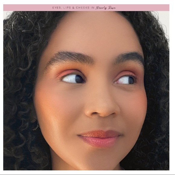 NIB✅Rare Beauty Nearly Rose - Picture 7 of 12